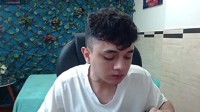 Waturox online show from 03.19.25