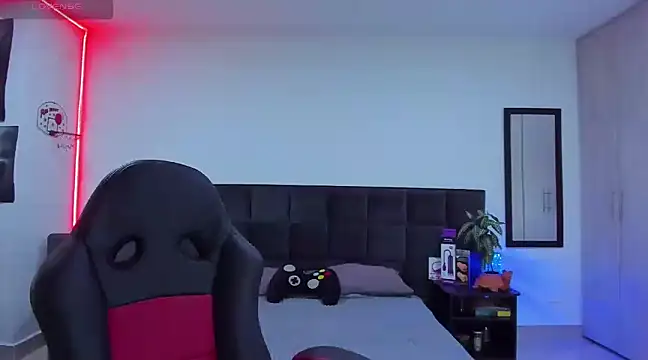 Alexander Martines online show from 03.15.25