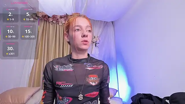 salomee star  online show from 10.15.25