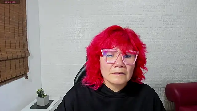 Snapshot of Salomeediaz_ chatting on 02.05.25 Salomeediaz online show from 02.05.25