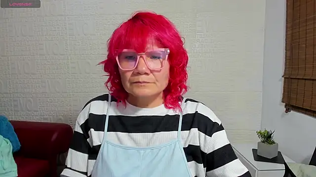 Snapshot of Salomeediaz_ chatting on 02.11.25 Salomeediaz online show from 02.11.25