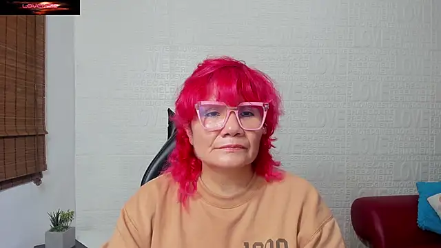 Snapshot of Salomeediaz_ chatting on 02.13.25 Salomeediaz online show from 02.13.25