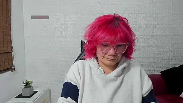 Snapshot of Salomeediaz_ chatting on 02.20.25 Salomeediaz online show from 02.20.25