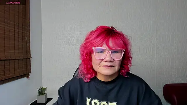 Snapshot of Salomeediaz_ chatting on 02.22.25 Salomeediaz online show from 02.22.25