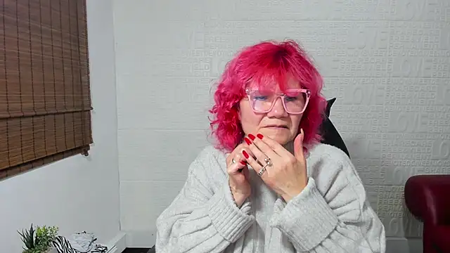 Snapshot of Salomeediaz_ chatting on 03.18.25 Salomeediaz online show from 03.18.25