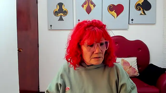 Snapshot of Salomeediaz_ chatting on 09.24.25 Salomeediaz online show from 09.24.25