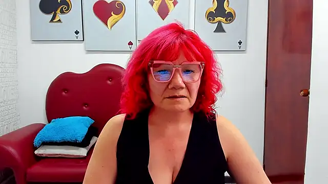 Snapshot of Salomeediaz_ chatting on 09.30.25 Salomeediaz online show from 09.30.25