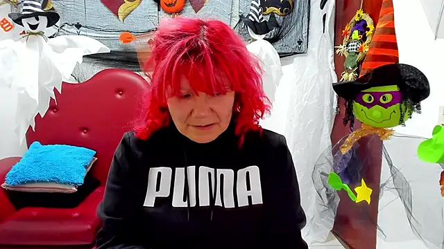 Snapshot of Salomeediaz_ chatting on 10.11.25 Salomeediaz online show from 10.11.25