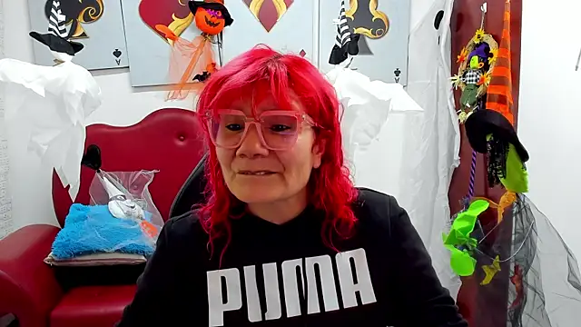 Snapshot of Salomeediaz_ chatting on 10.12.25 Salomeediaz online show from 10.12.25