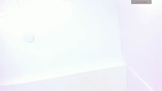 DaphneLloyd online show from 12.11.24