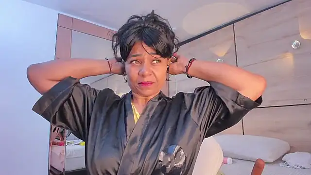 martina touss online show from 11.11.25