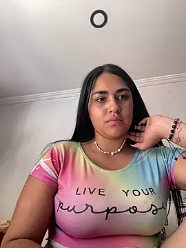 Snapshot of Charlotte_cute18 chatting on 12.11.24 Charlotte cute18 online show from 12.11.24