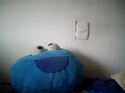 Snapshot of Charlotte_cute18 chatting on 12.15.24 Charlotte cute18 online show from 12.15.24