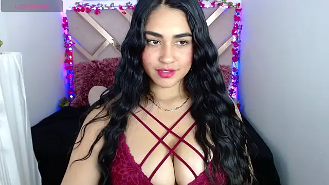 Snapshot of Charlotte_cute18 chatting on 03.06.25 Charlotte cute18 online show from 03.06.25