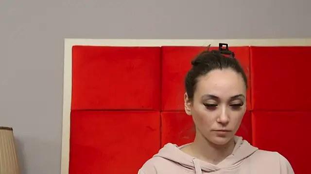 Snapshot of AliceMunro chatting on 03.13.25 AliceMunro online show from 03.13.25