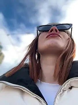 Snapshot of Accole chatting on 01.17.25 Accole online show from 01.17.25