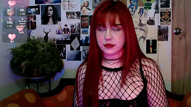 Snapshot of Sunny-hott chatting on 11.15.25 Sunny-hott online show from 11.15.25