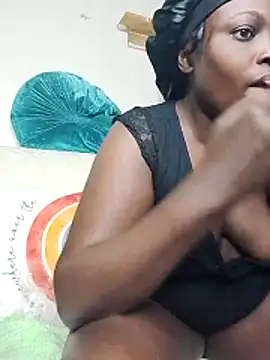 Snapshot of melaninebony1 chatting on 03.25.26 melaninebony1 online show from 03.25.26