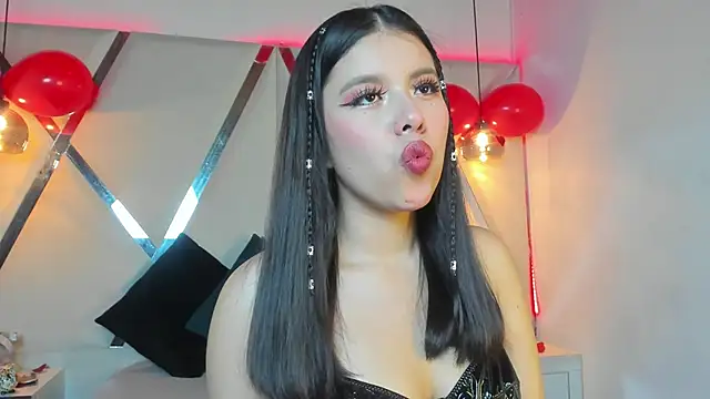 Snapshot of MarielQueenx chatting on 02.19.25 MarielQueenx online show from 02.19.25