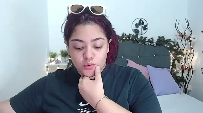 KathyGonzalez online show from 12.23.24