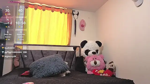 Hotsamantamature online show from 09.25.25