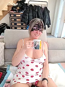 Snapshot of Rose_Libertine chatting on 03.23.26 Rose Libertine online show from 03.23.26