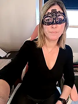 Snapshot of Rose_Libertine chatting on 04.03.26 Rose Libertine online show from 04.03.26