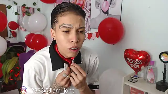 Jonesliam23 online show from 02.13.25