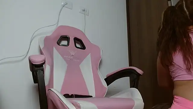 keilafranco online show from 10.17.25