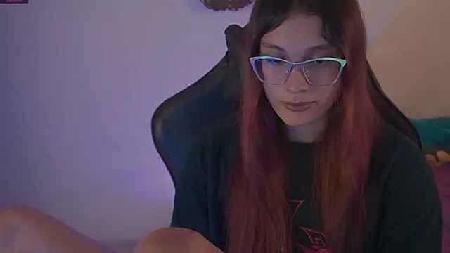 Snapshot of xofix chatting on 12.15.24 xofix online show from 12.15.24