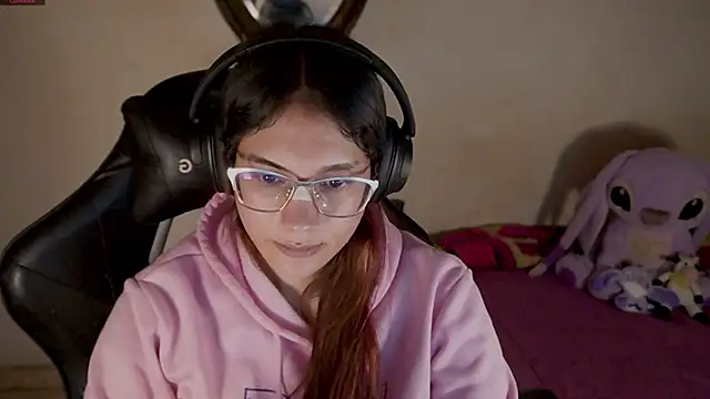 Snapshot of xofix chatting on 03.20.25 xofix online show from 03.20.25