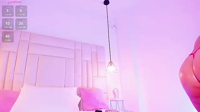 Snapshot of HannaKarson chatting on 01.30.25 HannaKarson online show from 01.30.25