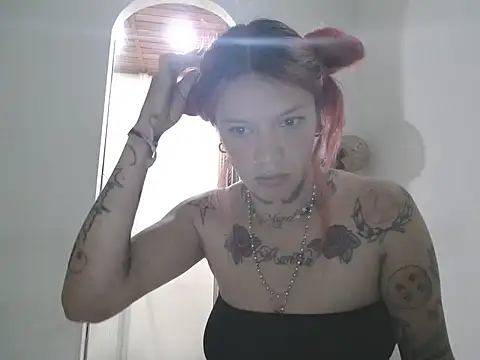 Snapshot of PhiliaShekinah1 chatting on 12.04.25 PhiliaShekinah1 online show from 12.04.25