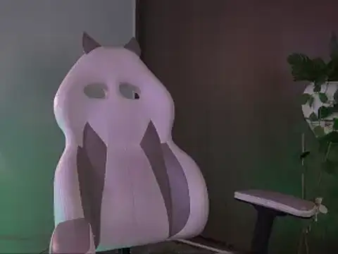 Snapshot of appolo_allen chatting on 12.05.24 appolo allen online show from 12.05.24