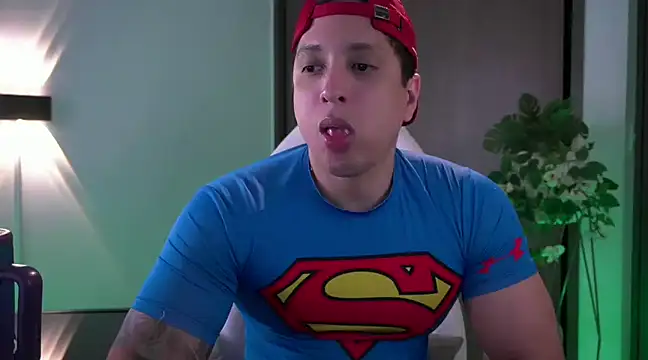 Snapshot of appolo_allen chatting on 12.24.24 appolo allen online show from 12.24.24