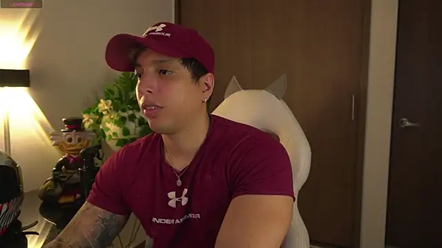 Snapshot of appolo_allen chatting on 09.21.25 appolo allen online show from 09.21.25