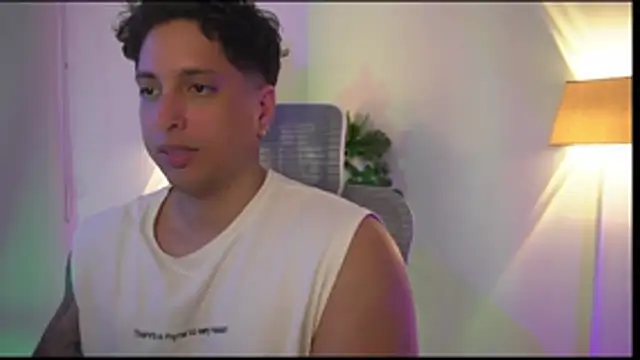 Snapshot of appolo_allen chatting on 11.14.25 appolo allen online show from 11.14.25