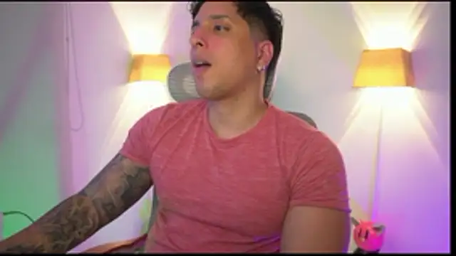 Snapshot of appolo_allen chatting on 11.15.25 appolo allen online show from 11.15.25