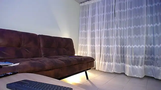 Snapshot of peyton_golden1 chatting on 02.16.25 peyton golden1 online show from 02.16.25