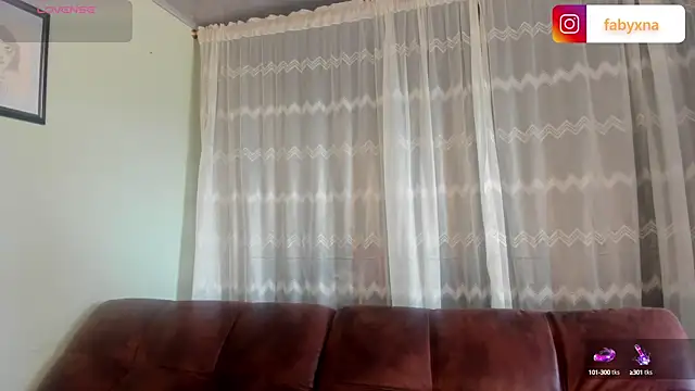 Snapshot of peyton_golden1 chatting on 09.09.25 peyton golden1 online show from 09.09.25