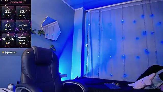 Snapshot of peyton_golden1 chatting on 11.01.25 peyton golden1 online show from 11.01.25