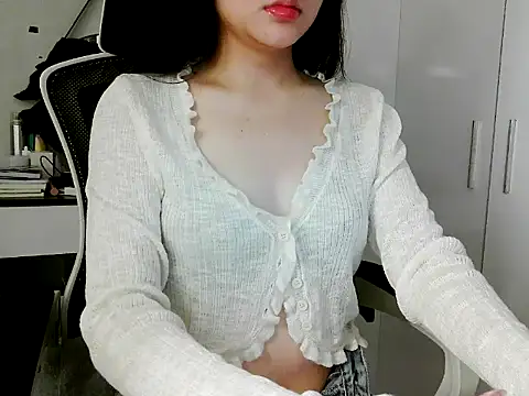 Yin-girl online show from 12.21.25