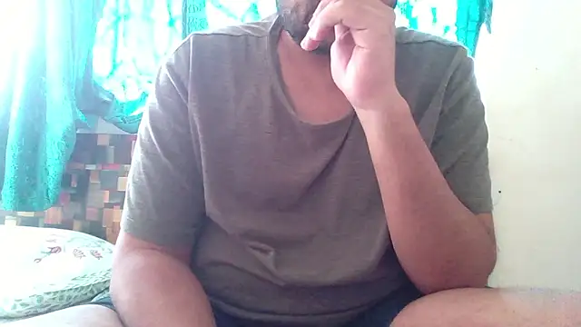 Snapshot of whoreboi98 chatting on 02.20.26 whoreboi98 online show from 02.20.26