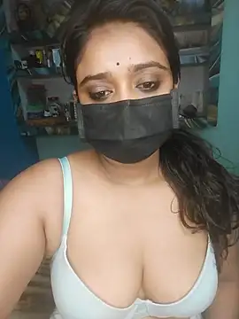 Snapshot of Dreamgirl1211 chatting on 11.22.25 Dreamgirl1211 online show from 11.22.25