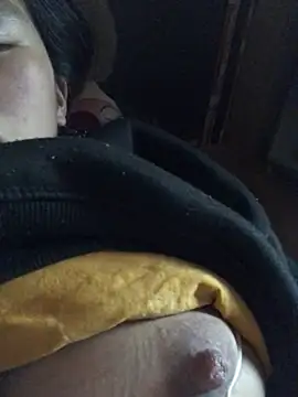 Snapshot of xotm chatting on 02.01.25 xotm online show from 02.01.25