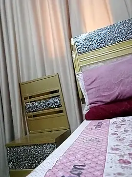 Snapshot of Naariman chatting on 01.01.25 Naariman online show from 01.01.25