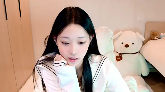 Snapshot of Xueb_J chatting on 01.18.25 Xueb J online show from 01.18.25