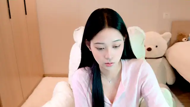 Snapshot of Xueb_J chatting on 01.21.25 Xueb J online show from 01.21.25