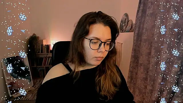 Snapshot of KeytSilvas chatting on 12.16.24 KeytSilvas online show from 12.16.24