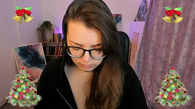 Snapshot of KeytSilvas chatting on 12.30.24 KeytSilvas online show from 12.30.24